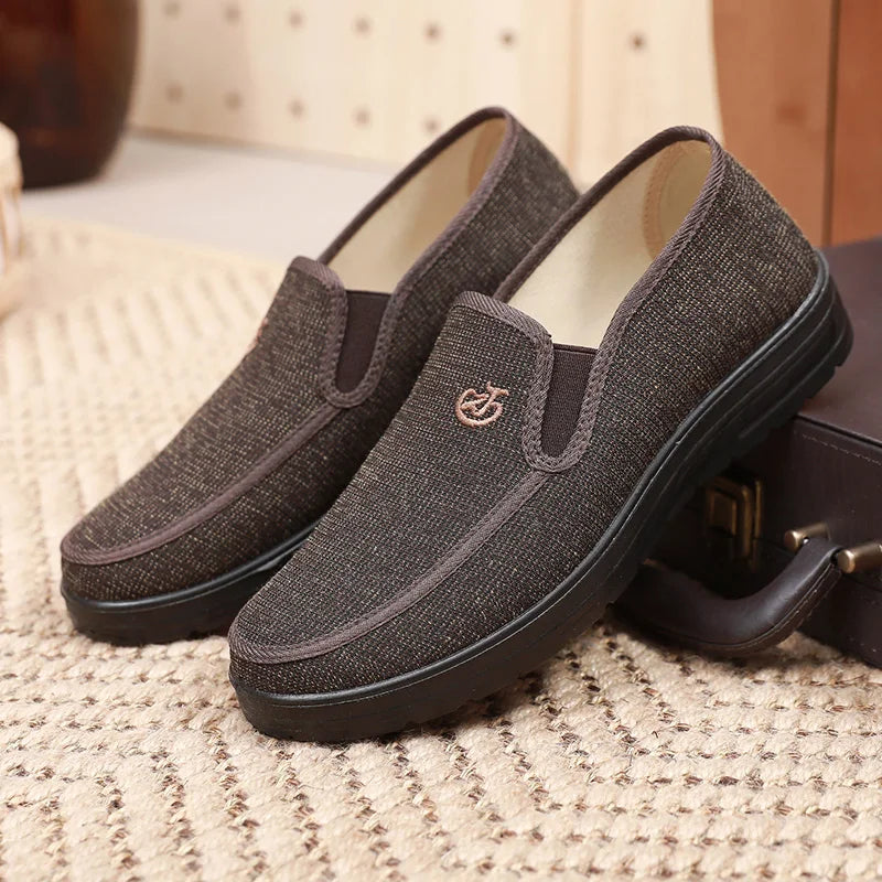 spring new old Beijing cloth shoes men's single shoes elderly loafers father breathable antiskid dad soft bottom shoes